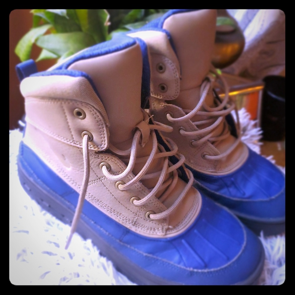 Kid's boots